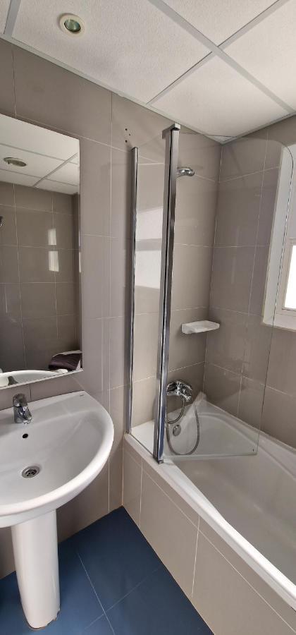 Apartamentos Costamar II Es Pujols Eksteriør bilde