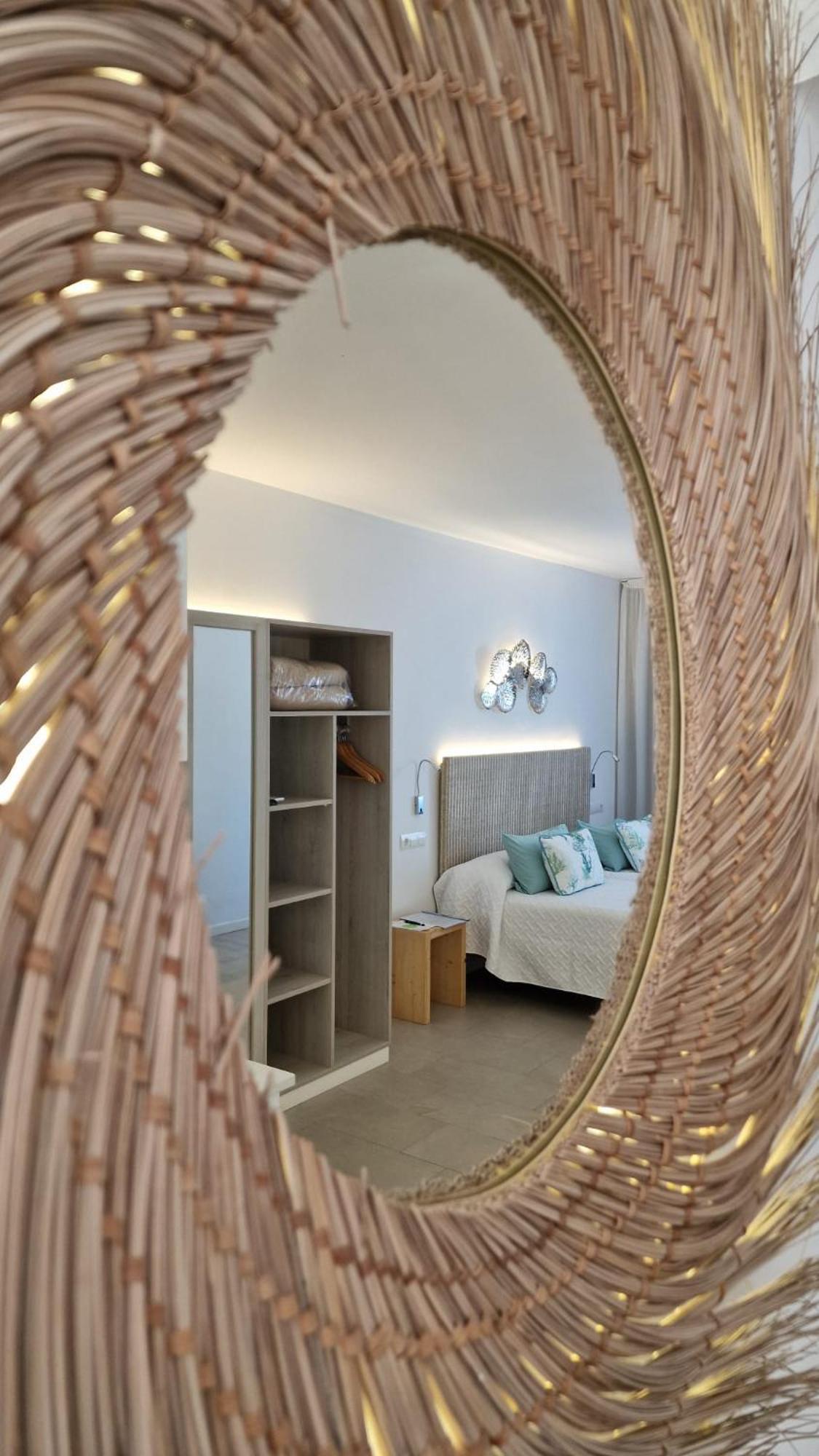 Apartamentos Costamar II Es Pujols Eksteriør bilde